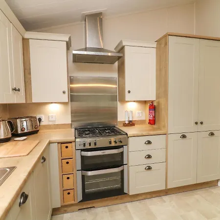 Holiday home The Warren