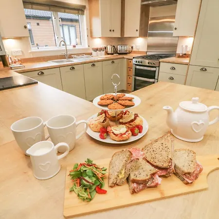 The Warren * 斯基普顿